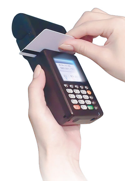 クレジットカード決済用モバイル端末のレンタルをご用命ください クレジットカード決済用モバイル端末のレンタルをご用命ください